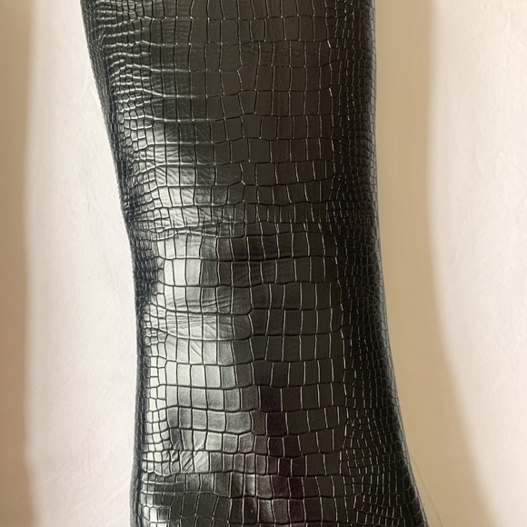 Schutz Maryana High Heel Leather Crocodile-Embossed Boot Black 7.5 - Picture 8 of 16
